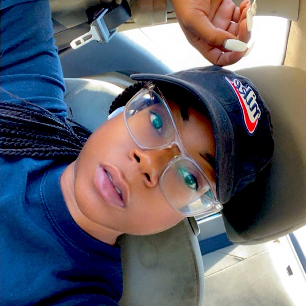 Meet your Posher, Sade